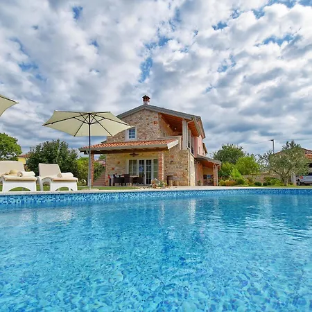 Manuela By Rent Istria *