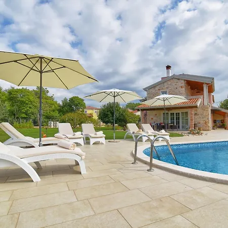 Manuela By Rent Istria