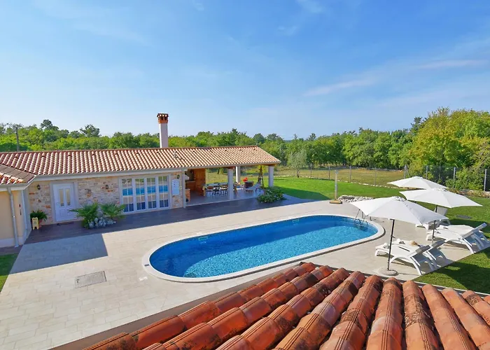 Manuela By Rent Istria *