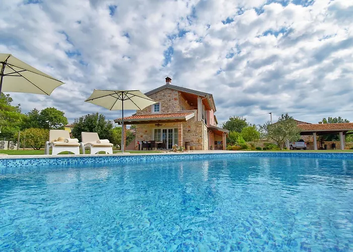 Manuela By Rent Istria *