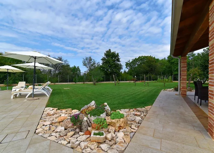 Manuela By Rent Istria Babici