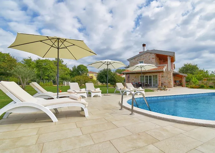 Manuela By Rent Istria